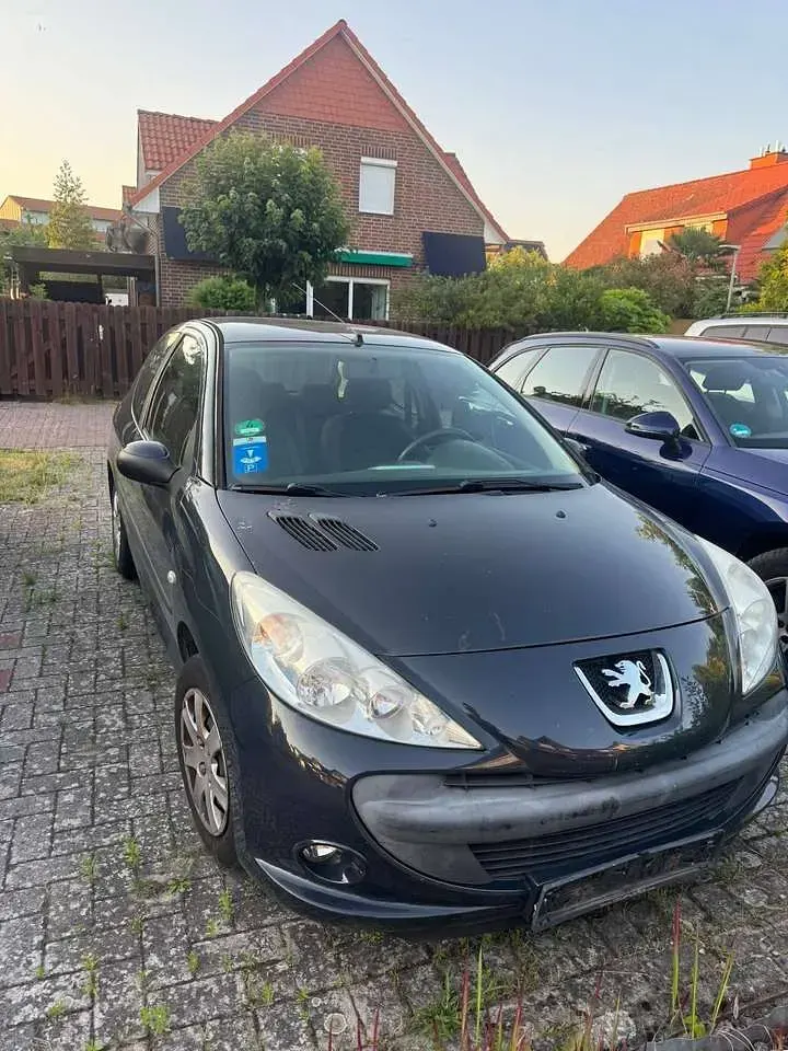 Gebraucht Peugeot 206 60 PS (44 kW) 2009 Schwarz Limousine