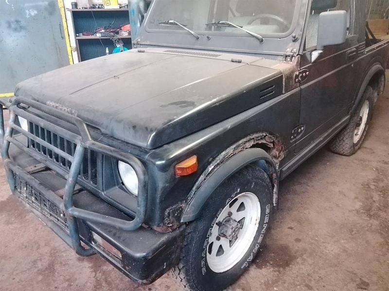 Gebraucht Suzuki Jimny 45 PS (33 kW) 1990 Schwarz SUV