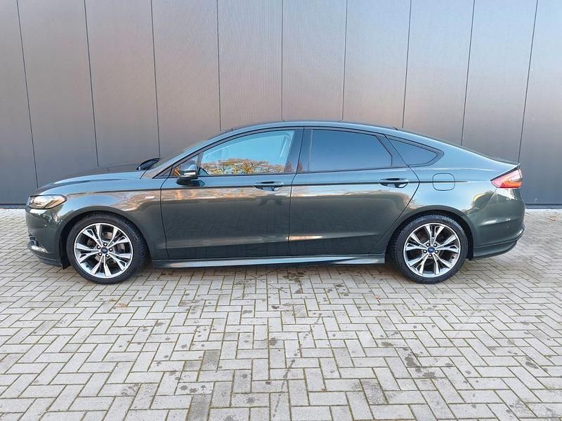 Gebraucht Ford Mondeo ST-Line 160 PS (117 kW) 2017 Grün Limousine