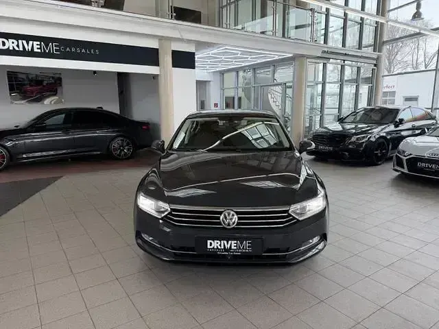 Gebraucht VW Passat Comfortline 250 PS (183 kW) 2015 Grau Limousine
