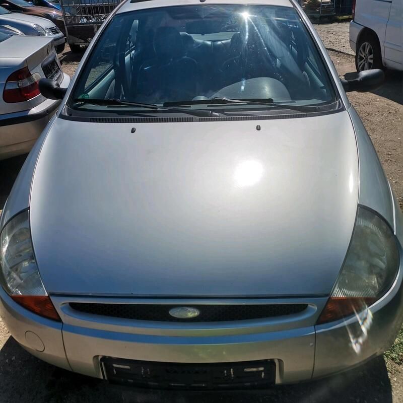 Silber Gebraucht 2000 Ford SportKa Sport Kleinwagen | 1.500 € - Bild 1/4