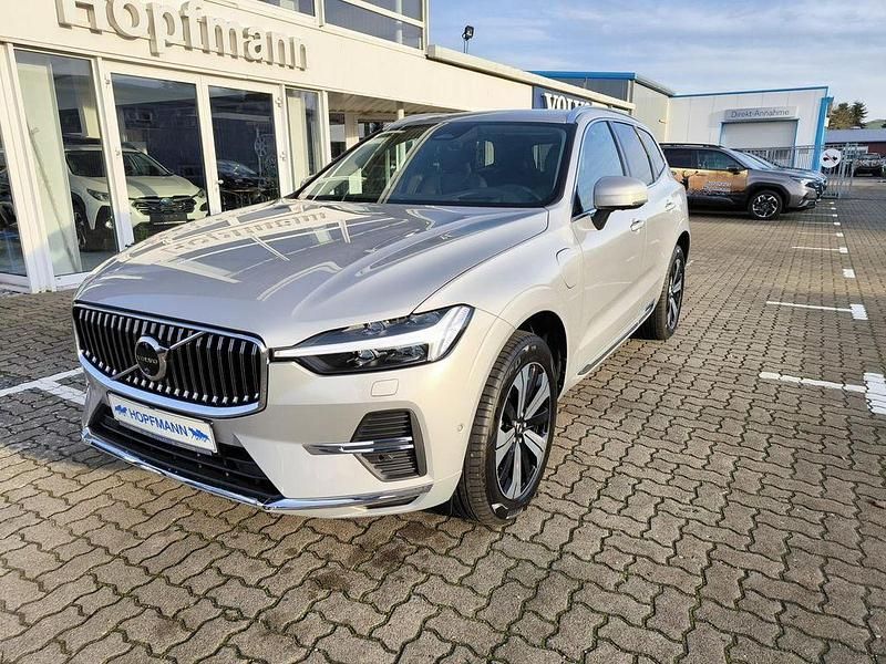 Silver dawn / metallic Gebraucht 2025 Volvo XC60 Plus SUV | 52.990 € (Fairer Preis) - Bild 1/4