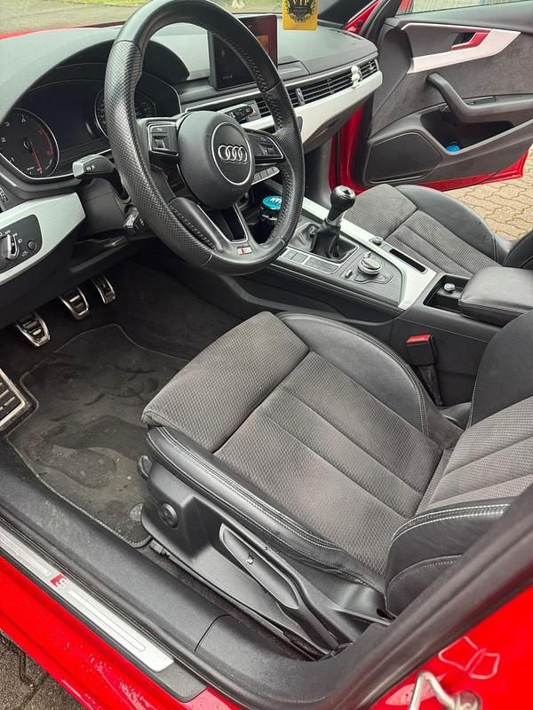 Gebraucht Audi A4 S-Line 150 PS (110 kW) 2017 Rot Kombi