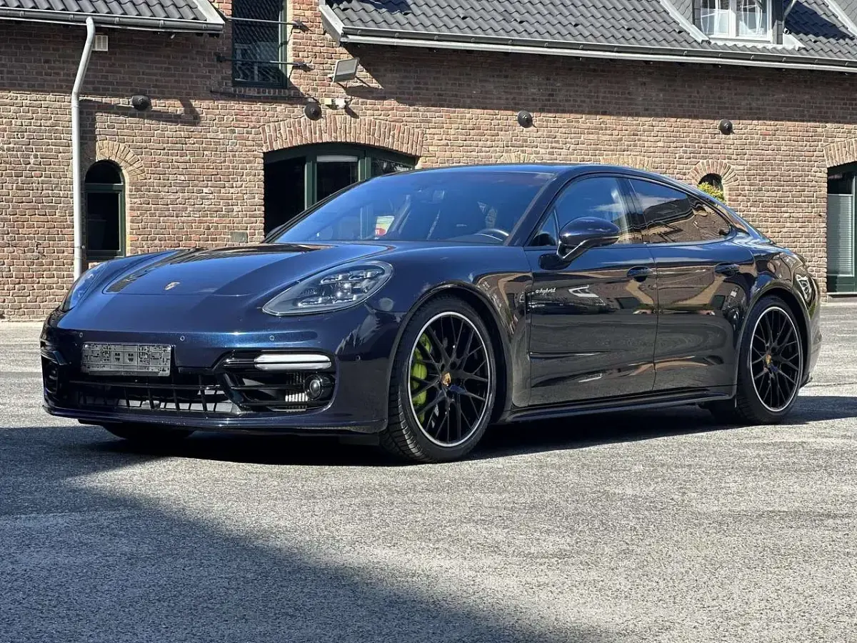 Gebraucht Porsche Panamera Turbo S E-Hybrid 680 PS (500 kW) 2018 Nachtblaumetallic Kleinwagen