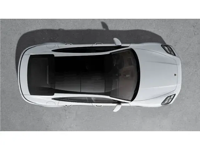 Gebraucht Porsche Panamera 544 PS (400 kW) 2024 Carraraweißmetallic (metallic) Kleinwagen