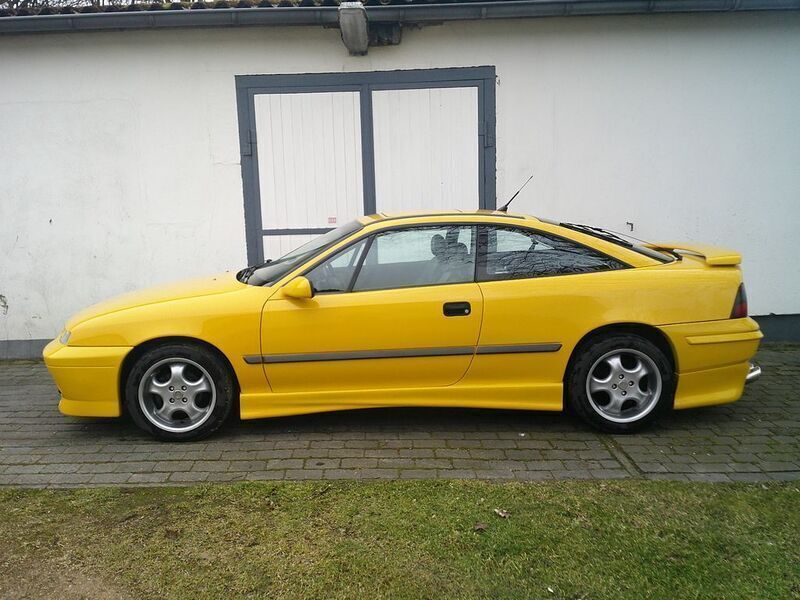 Gelb Gebraucht 1994 Opel Calibra Selection Coupé | 6.500 € - Bild 1/4