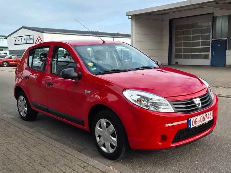 Gebraucht Dacia Sandero 75 PS (55 kW) 2009 Rot Kleinwagen