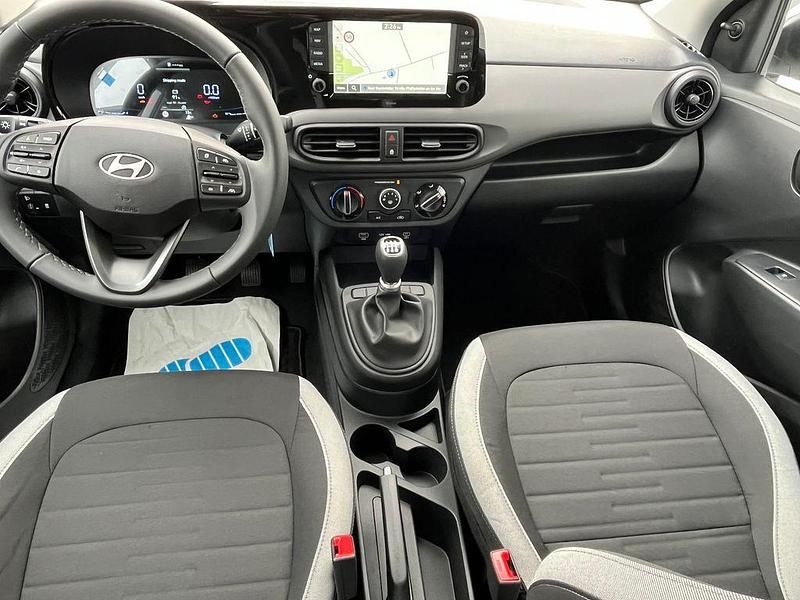 Neu Hyundai i10 Select 63 PS (46 kW) 2025 Weiß Kleinwagen