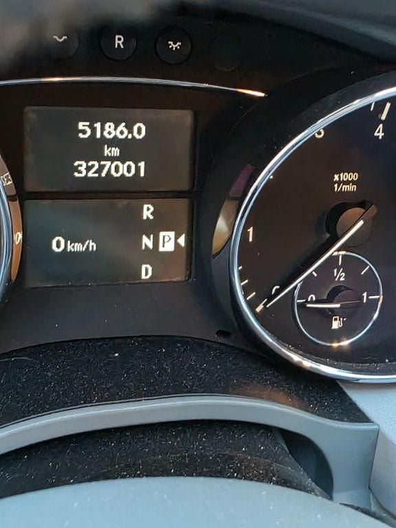 Gebraucht Mercedes R280 231 PS (169 kW) 2007 Schwarz Van / Kleinbus