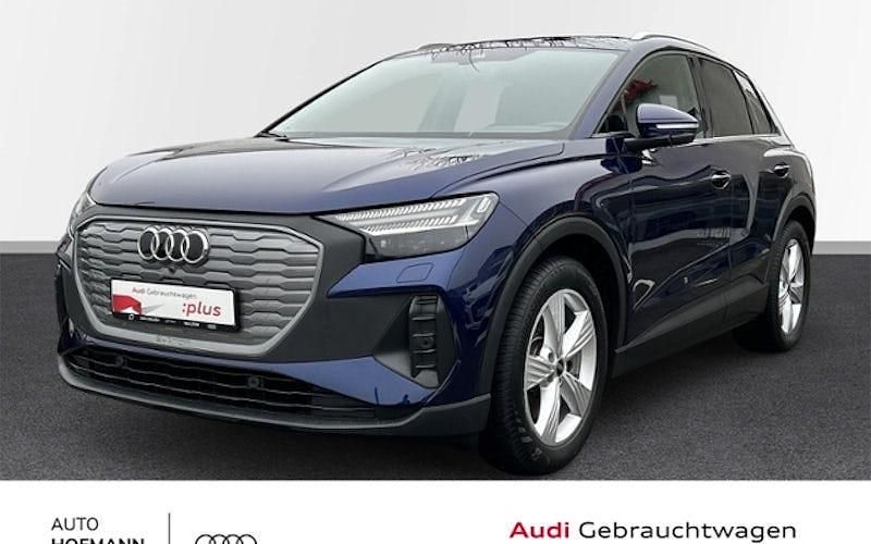 Blau Gebraucht 2022 Audi Q4 e-tron Ambiente SUV | 30.830 € (Superpreis) - Bild 1/4