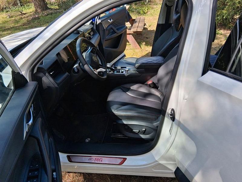 Gebraucht MG HS Luxury 170 PS (125 kW) 2025 Weiß SUV