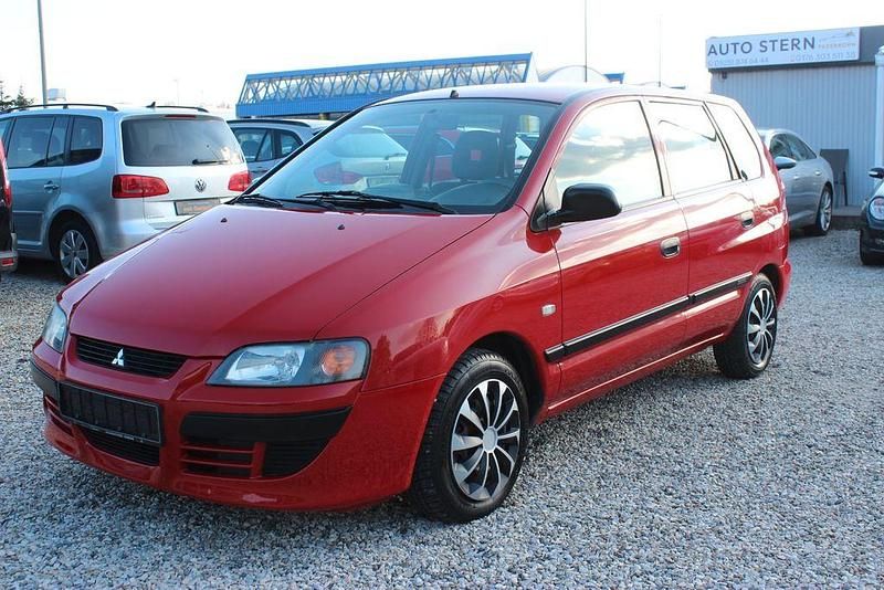 Gebraucht Mitsubishi Space Star 82 PS (60 kW) 2004 Rot Van / Kleinbus