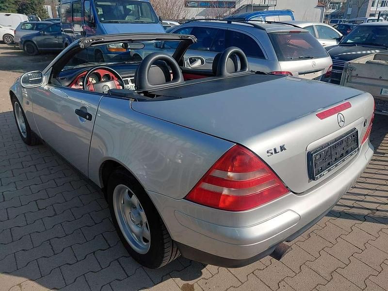 Gebraucht Mercedes SLK200 136 PS (100 kW) 1999 Silber Cabrio