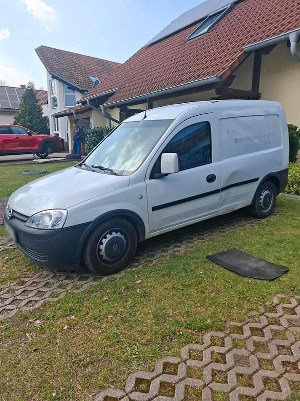 Gebraucht Opel Combo 75 PS (55 kW) 2010 Weiß Van / Kleinbus