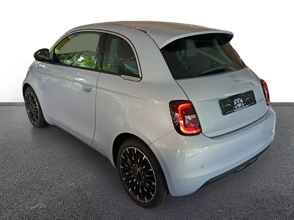 Neu Fiat 500 Icon 65 PS (47 kW) 2026 Celestial blau Limousine