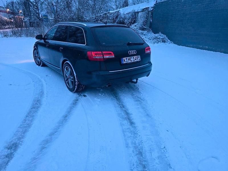 Gebraucht Audi A6 177 PS (130 kW) 2010 Grün Kombi