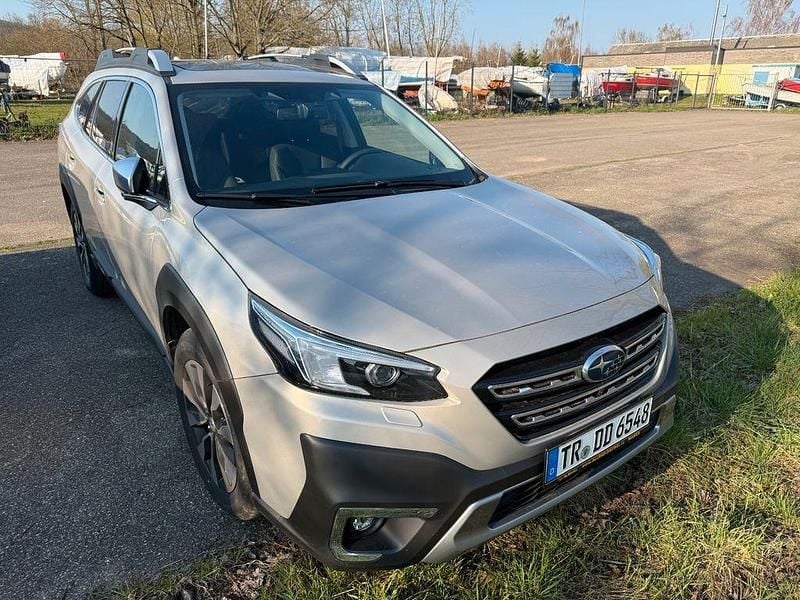 Neu Subaru Outback Platinum 169 PS (124 kW) 2026 Beige SUV
