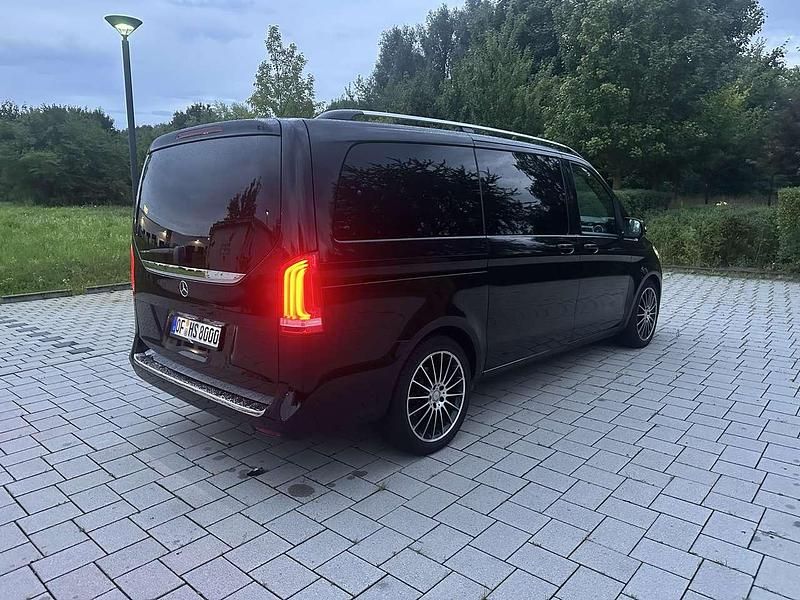 Gebraucht Mercedes V220 Edition 190 PS (139 kW) 2016 Schwarz Van / Kleinbus