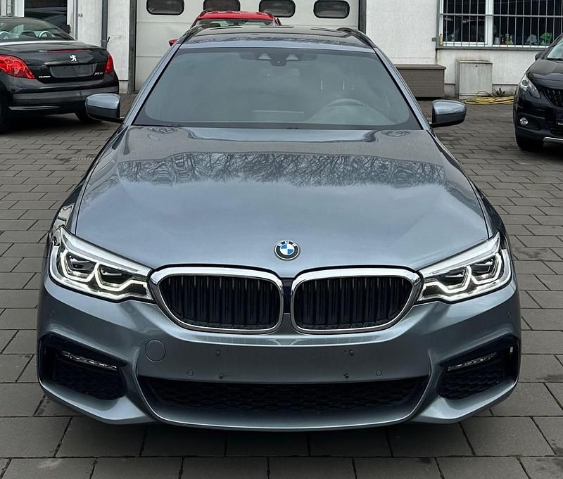 Gebraucht BMW 520 M Sport 190 PS (139 kW) 2017 Grau Kombi