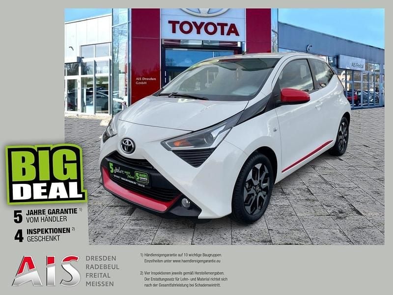 Weiß Gebraucht 2018 Toyota Aygo Connect Style Kleinwagen | 10.460 € (Fairer Preis) - Bild 1/3