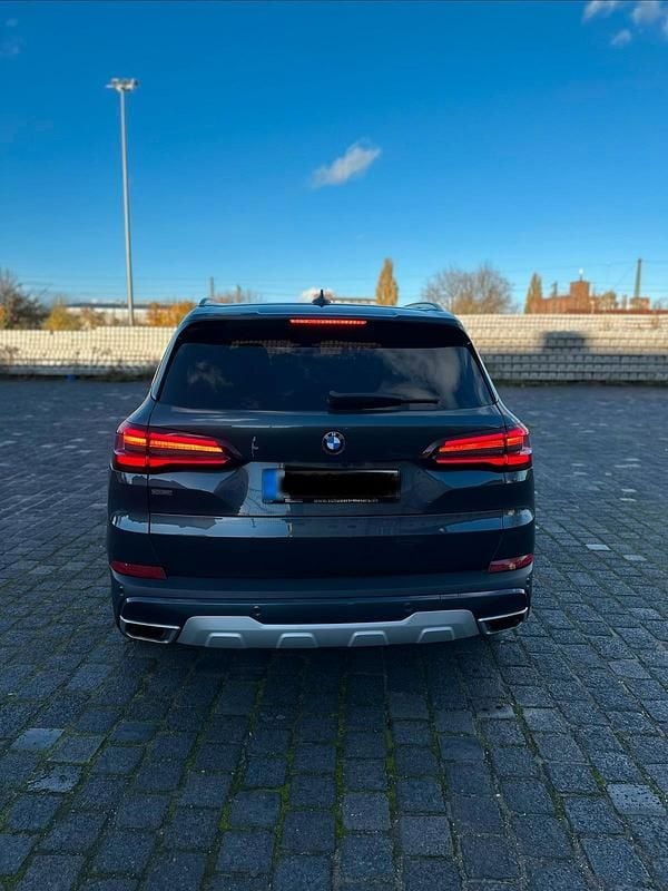 Gebraucht BMW X5 Efficient Dynamics 286 PS (210 kW) 2022 Schwarz SUV