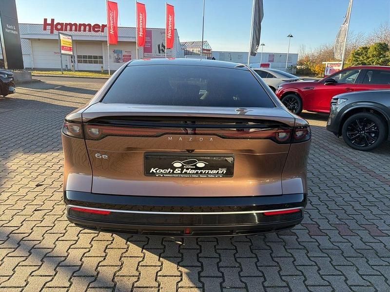 Neu Mazda 6e Takumi-Line 189 kW (258 PS) 2025 Braun Limousine