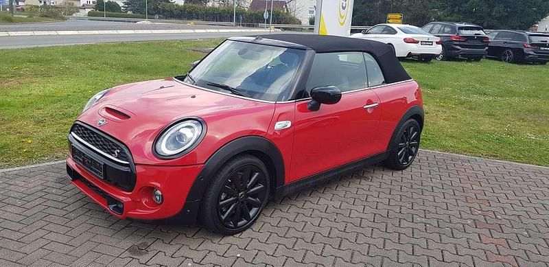 Gebraucht Mini Cooper S Cabriolet 192 PS (141 kW) 2020 Rot Cabrio
