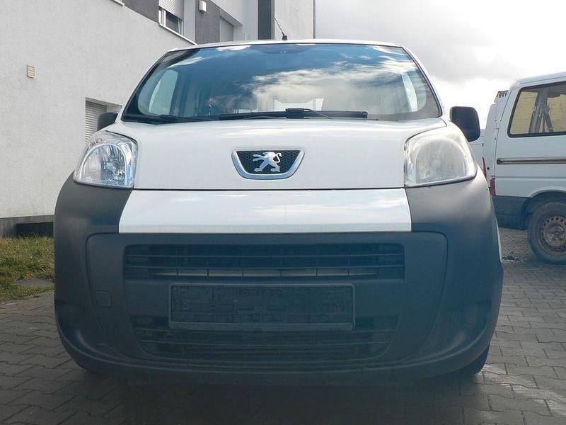 Gebraucht Peugeot TePee Basis 75 PS (55 kW) 2012 Weiß Van / Kleinbus