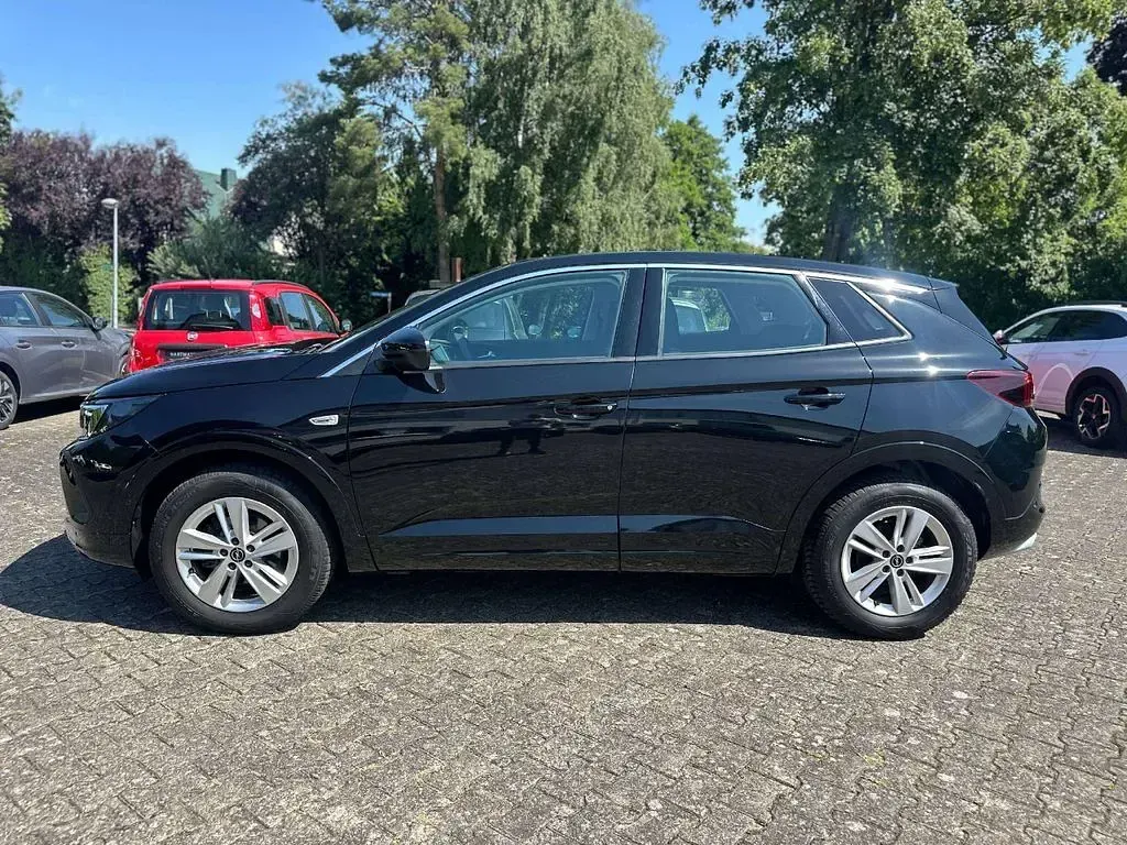Gebraucht Opel Grandland X Enjoy 131 PS (96 kW) 2024 Schwarz perla nera/metallic SUV