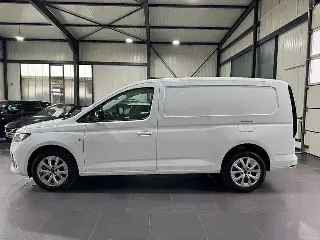 Gebraucht Ford Transit Connect Limited 122 PS (89 kW) 2024 Frozen white Van / Kleinbus