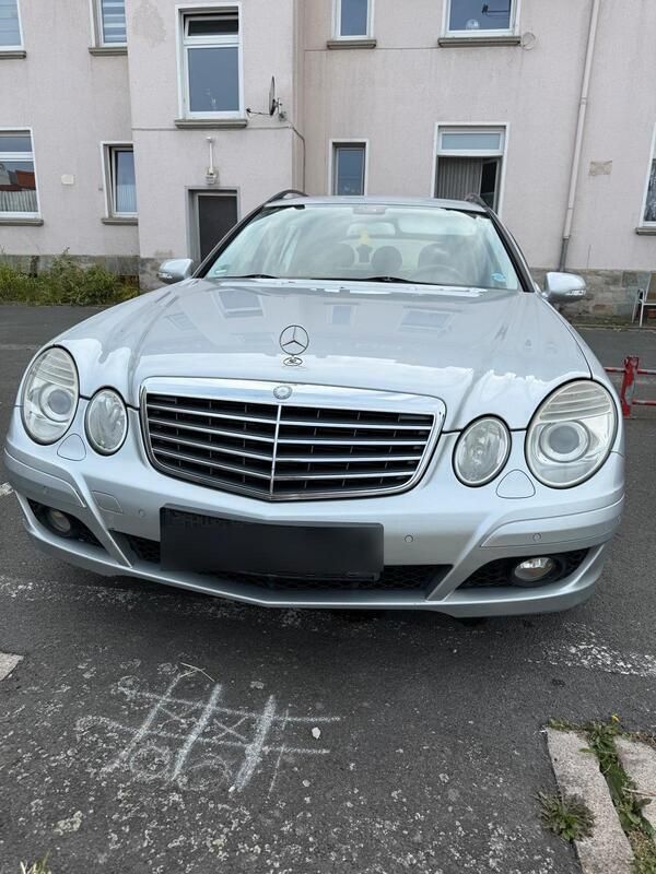 Silber Gebraucht 2008 Mercedes E220 Kombi | 6.500 € (Etwas zu teuer) - Bild 1/4