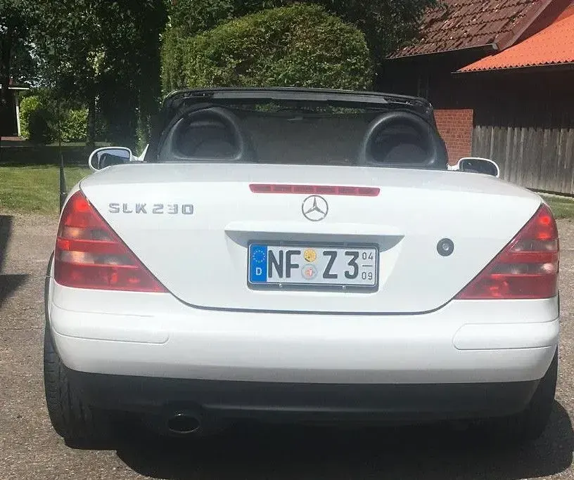 Gebraucht Mercedes SLK230 193 PS (141 kW) 1997 Weiß Cabrio