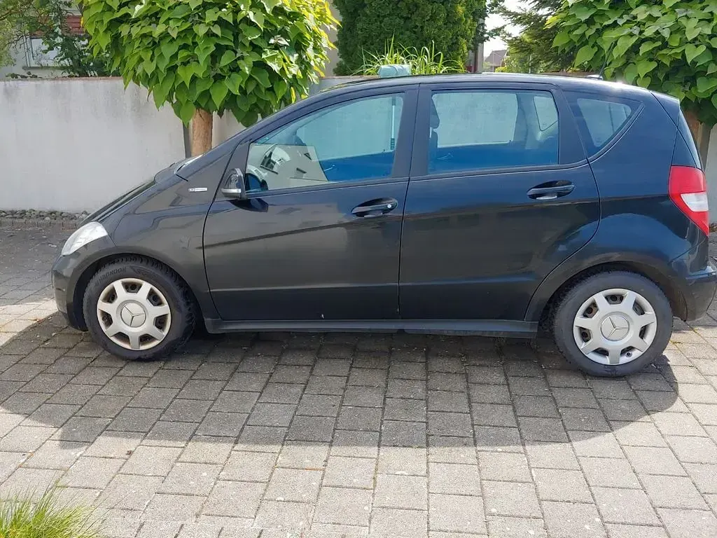 Gebraucht Mercedes A160 82 PS (60 kW) 2010 Schwarz Van / Kleinbus
