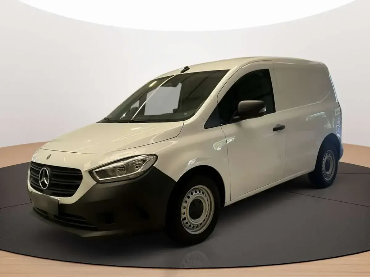 Gebraucht Mercedes Citan 110 95 PS (69 kW) 2024 Weiß Van / Kleinbus