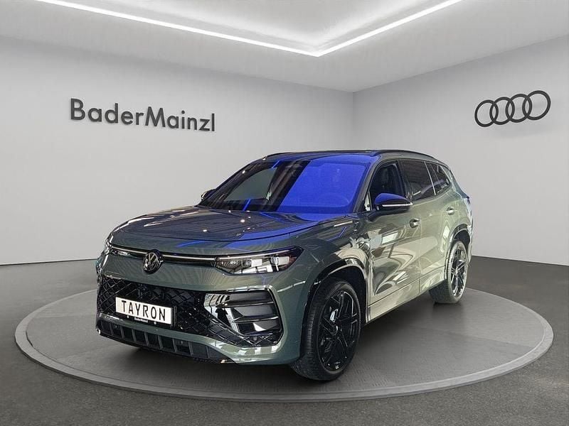 Grün Gebraucht 2025 VW Tayron R-line SUV | 60.900 € (Fairer Preis) - Bild 1/4