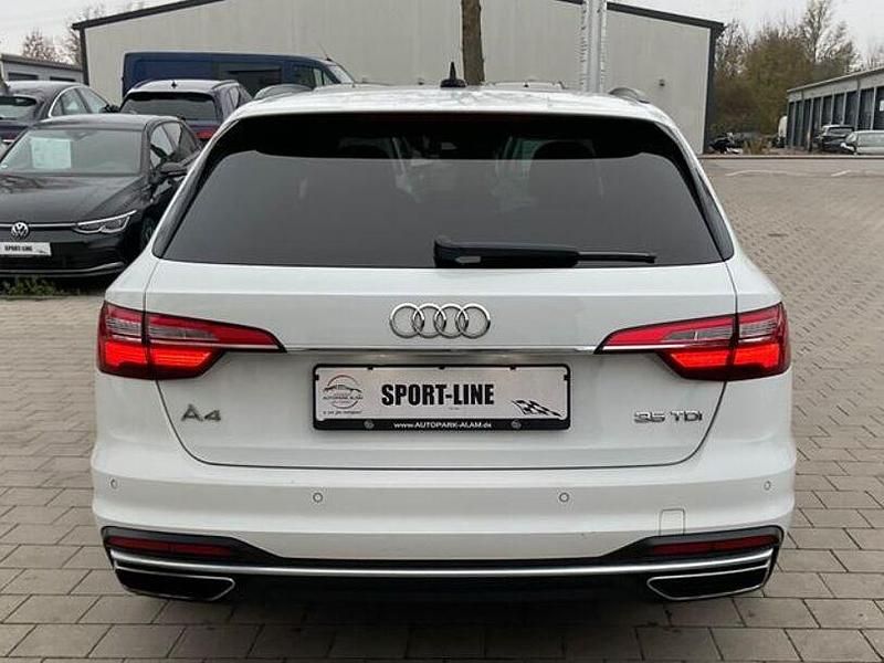 Gebraucht Audi A4 Sport 163 PS (119 kW) 2022 Ibisweiss Kombi