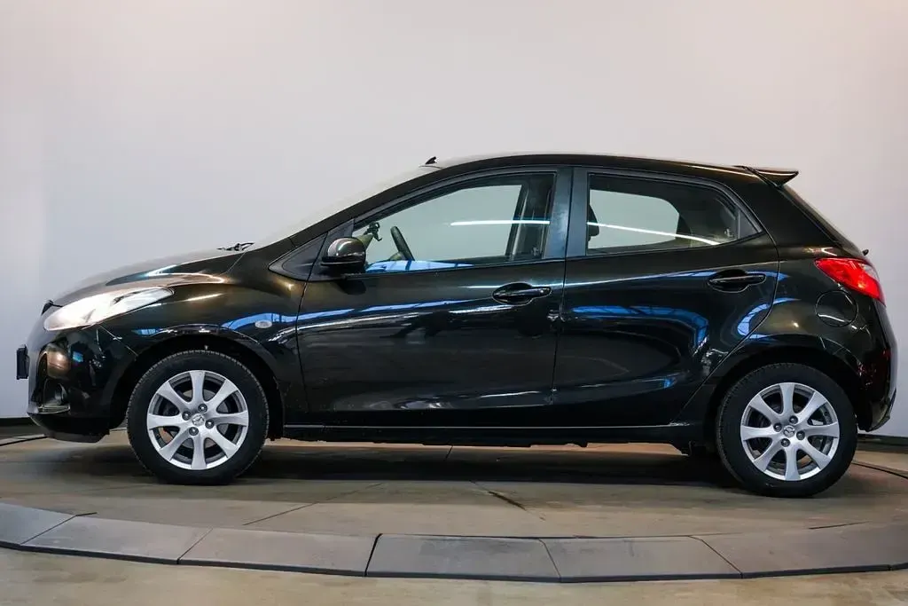 Gebraucht Mazda 2 90th Anniversary 75 PS (55 kW) 2010 Schwarz Kleinwagen