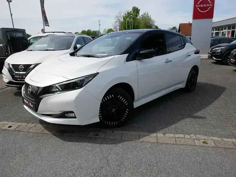Gebraucht Nissan Leaf Tekna 160 kW (218 PS) 2024 Weiß Kleinwagen