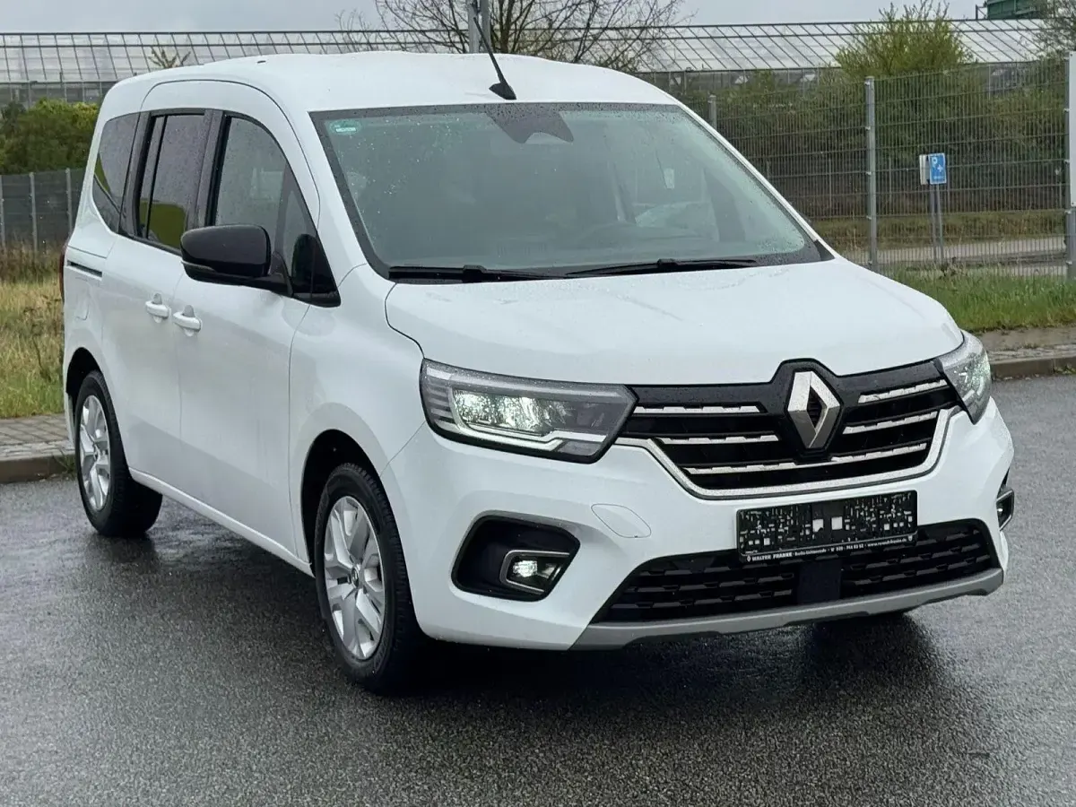 Używany Renault Kangoo Edition One 131 KM (96 kW) 2022 Biały Minivan