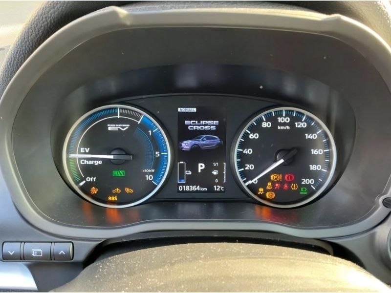 Gebraucht Mitsubishi Eclipse Cross 188 PS (138 kW) 2022 Weiß SUV