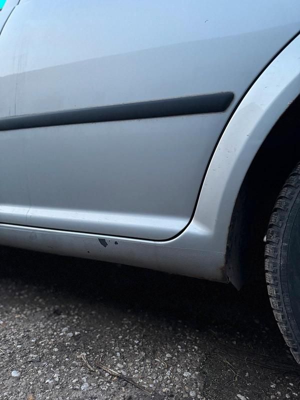 Gebraucht VW Bora 101 PS (74 kW) 1999 Silber Coupé