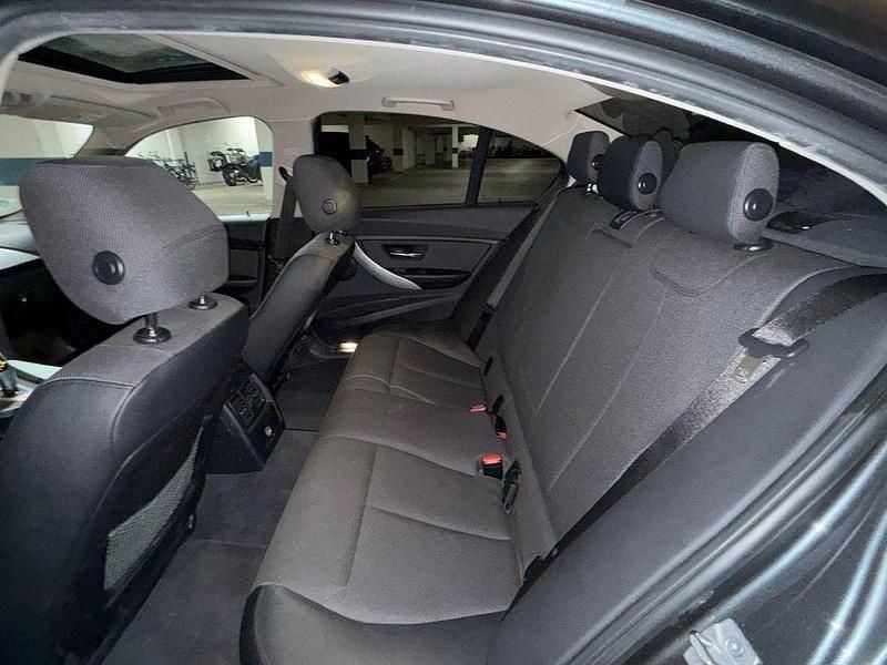 Second-hand BMW 320 184 CP (135 kW) 2017 Gri Berlinǎ