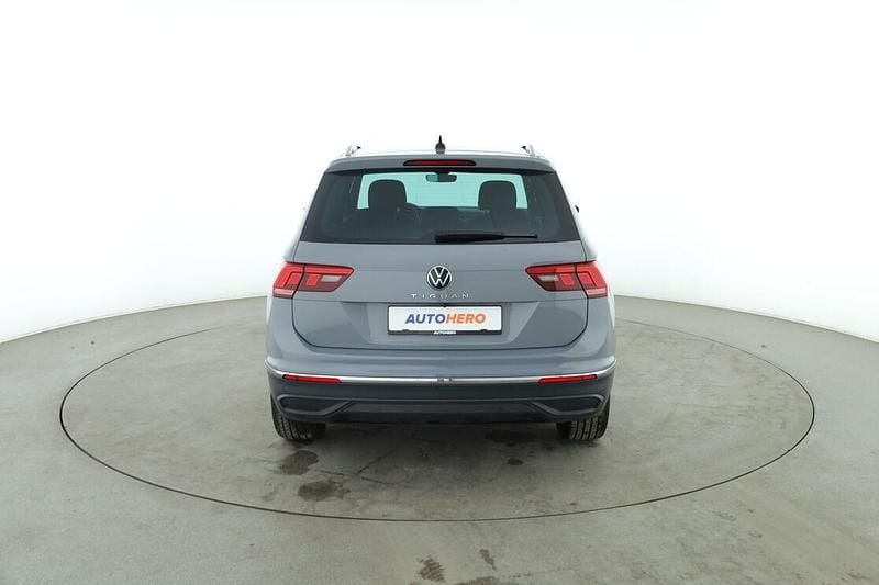Gebraucht VW Tiguan Active 2022 Grau SUV