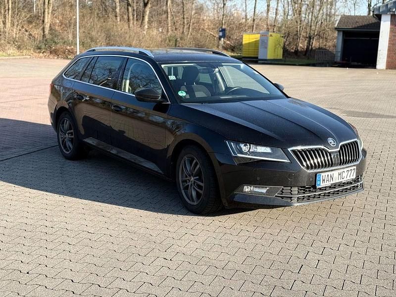Gebraucht Skoda Superb Ambition 120 PS (88 kW) 2017 Schwarz Kombi
