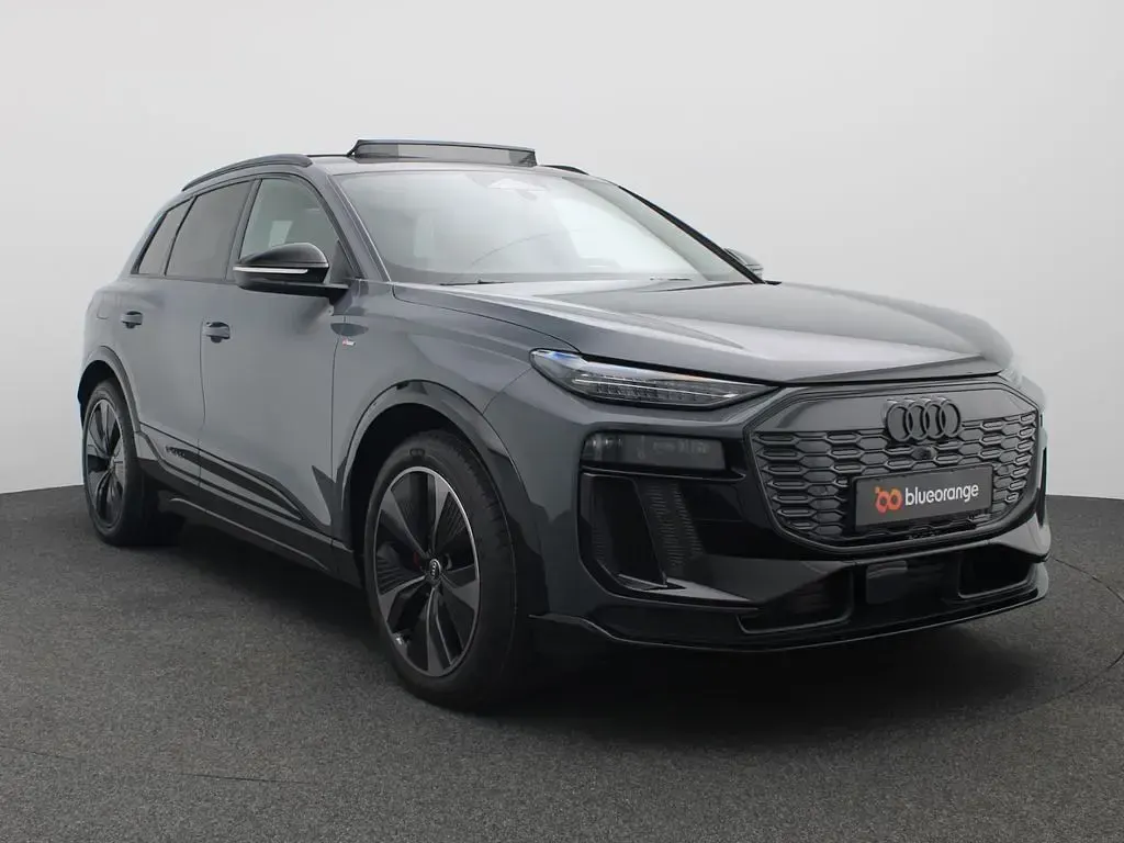 Gebraucht Audi Q6 e-tron Edition .1 185 kW (252 PS) 2025 Magnetgrau SUV