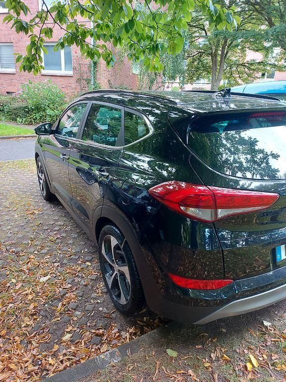 Gebraucht Hyundai Tucson Style 185 PS (136 kW) 2016 Schwarz SUV