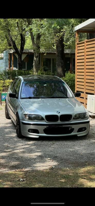 Silber Gebraucht 2002 BMW 330 Comfort Edition Limousine | 8.300 € (Teuer) - Bild 1/4