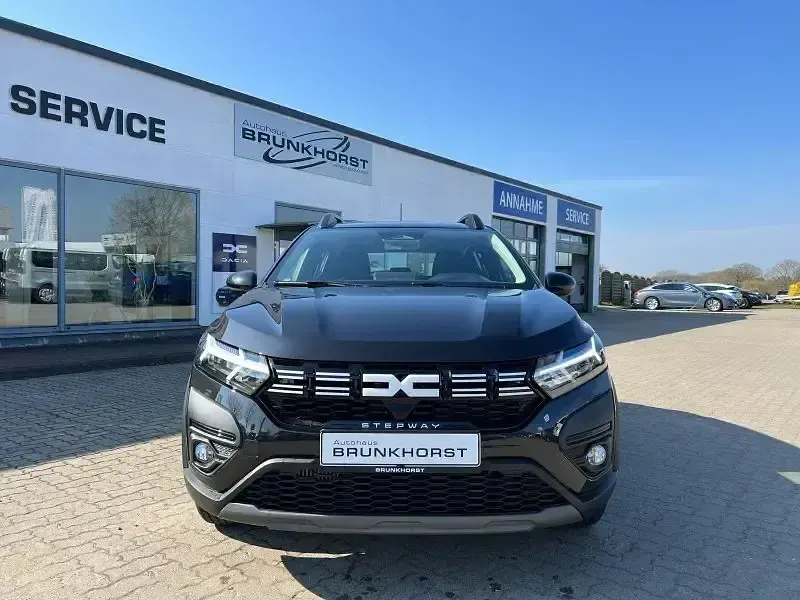 Neu Dacia Sandero Expression 101 PS (74 kW) 2026 Perlmuttschwarz Kleinwagen