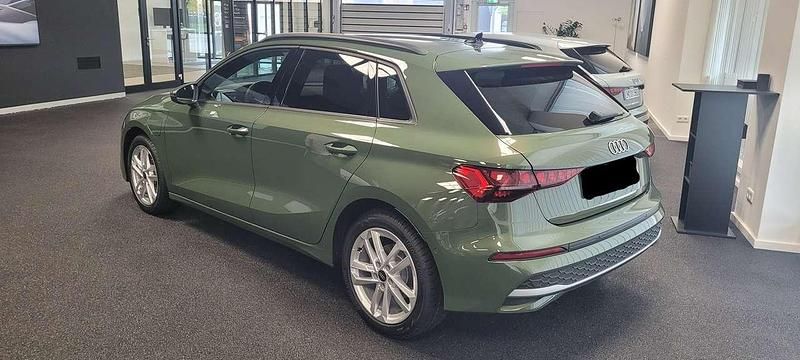 Gebraucht Audi A3 Ambiente 204 PS (150 kW) 2025 Grün Kombi