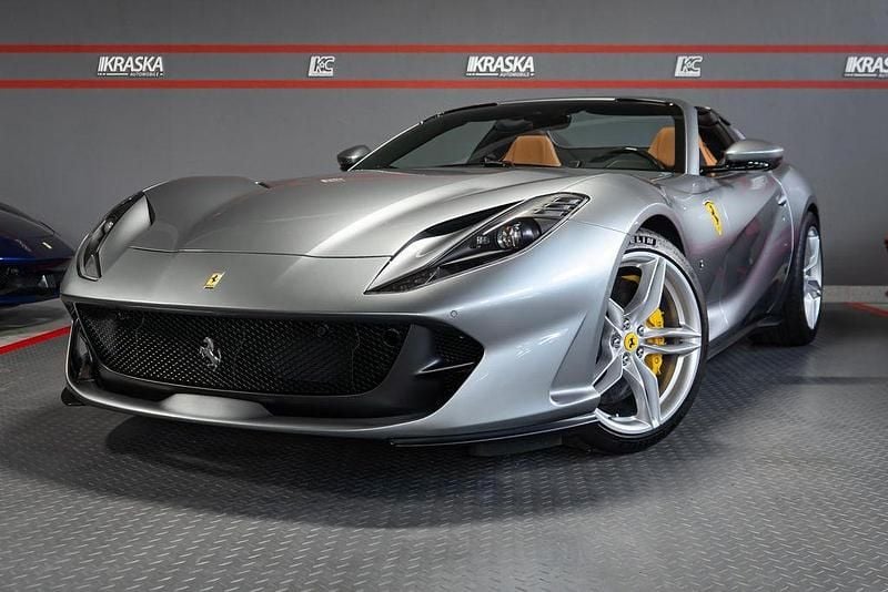 Second-hand Ferrari 812 795 CP (584 kW) 2023 Gri Cabrio